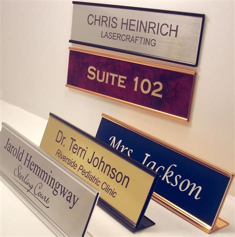 5 Ways Desk Name Plates Can Enhance Your Workspace