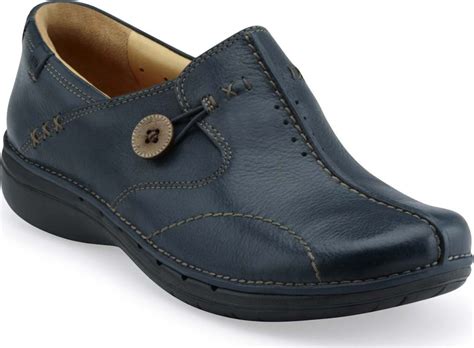 Clarks server shoes