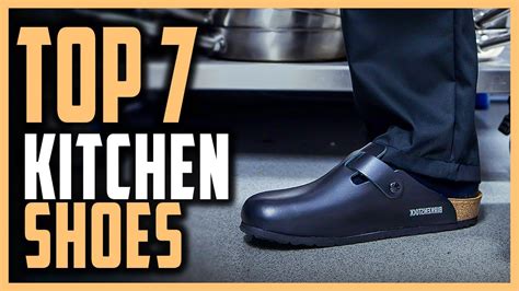 Benefits of wearing comfortable kitchen shoes