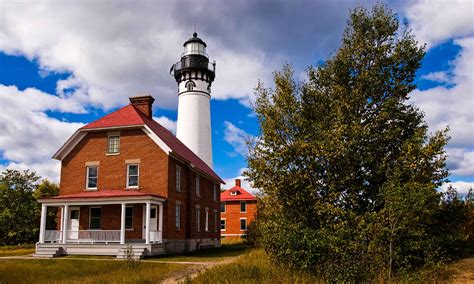 Popular Lighthouses in Michigan